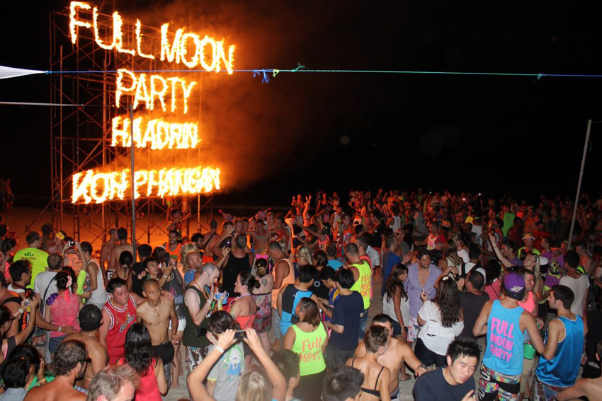 full moon party